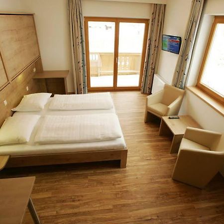 Familien & Wohlfuhlhotel Johanneshof Saalbach-Hinterglemm Zewnętrze zdjęcie