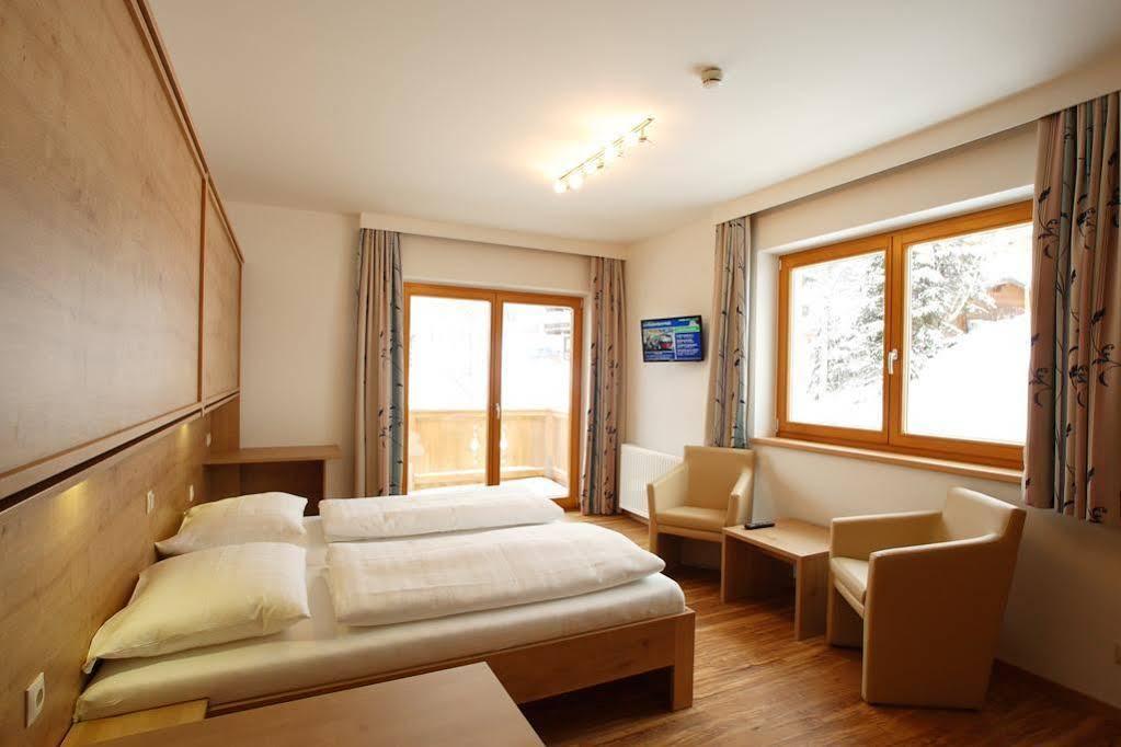 Familien & Wohlfuhlhotel Johanneshof Saalbach-Hinterglemm Zewnętrze zdjęcie